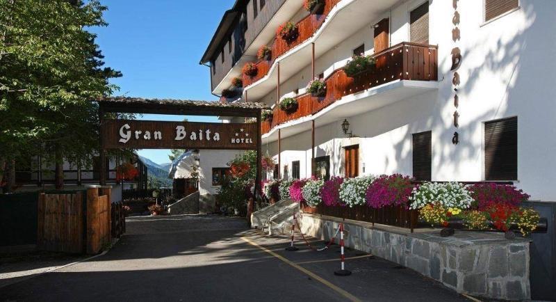 Hotel Gran Baita Oulx Eksteriør bilde