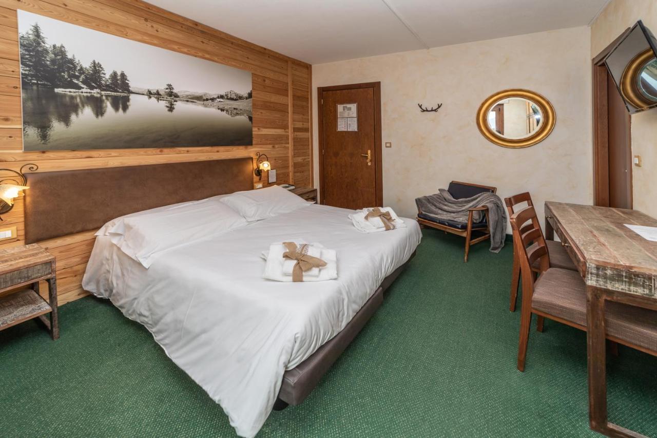 Hotel Gran Baita Oulx Eksteriør bilde