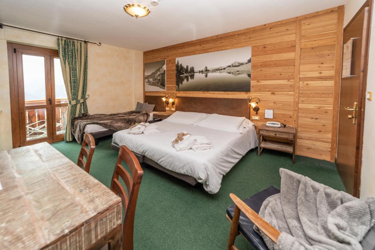 Hotel Gran Baita Oulx Eksteriør bilde